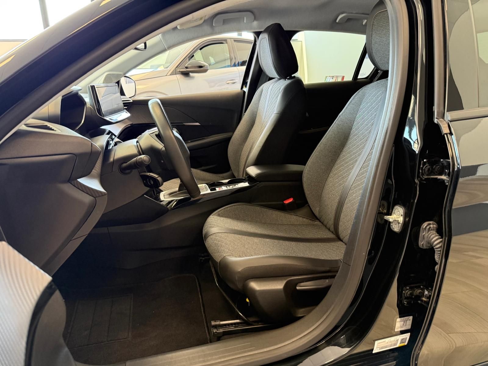Peugeot 208 PureTech 100 S&S 5p. Allure