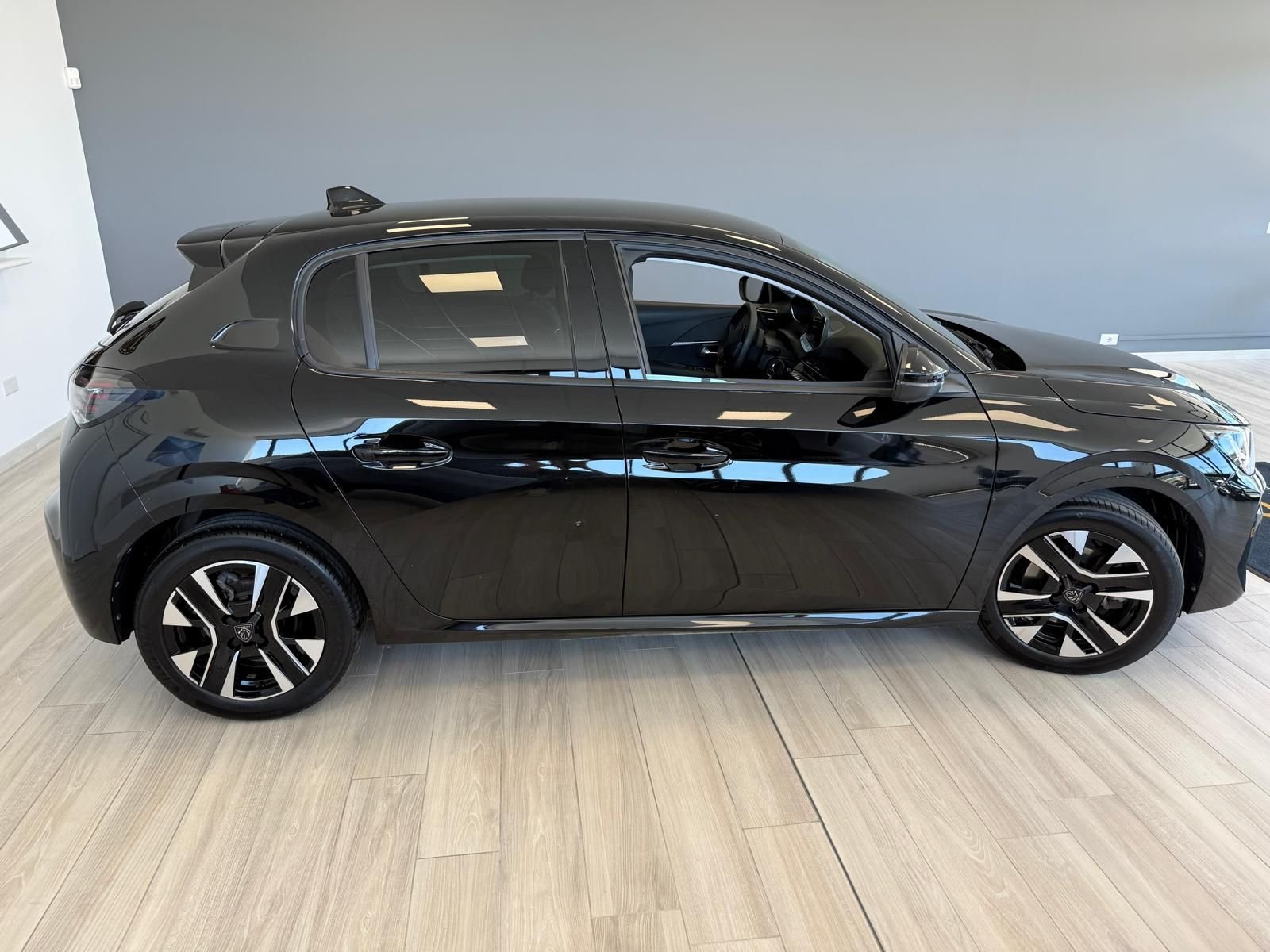 Peugeot 208 PureTech 100 S&S 5p. Allure