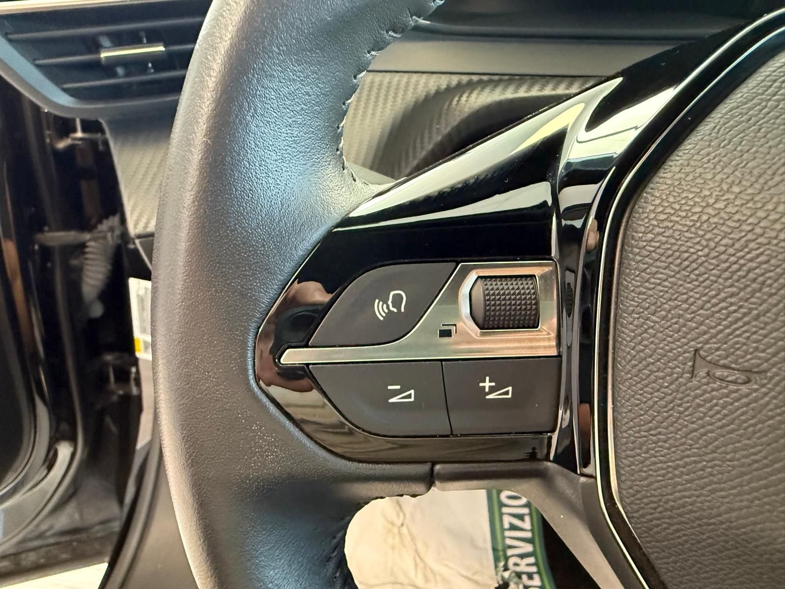 Peugeot 2008  Allure 100