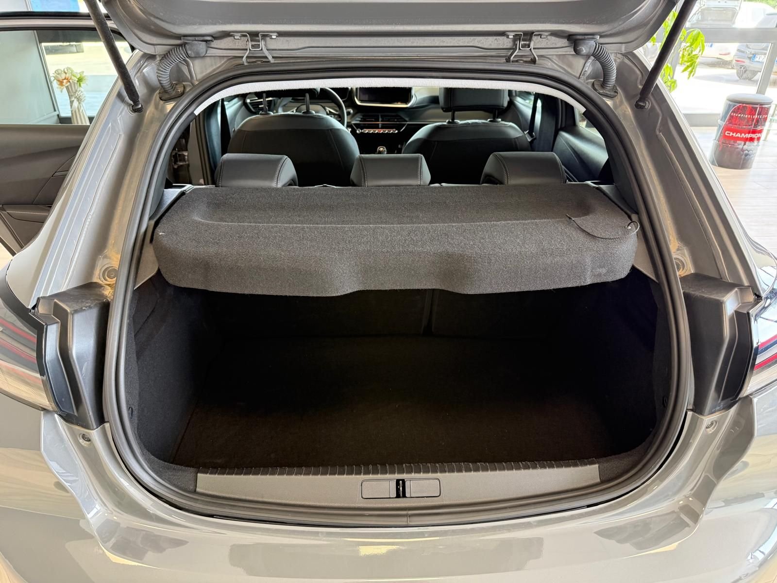 Peugeot 208  Allure 100