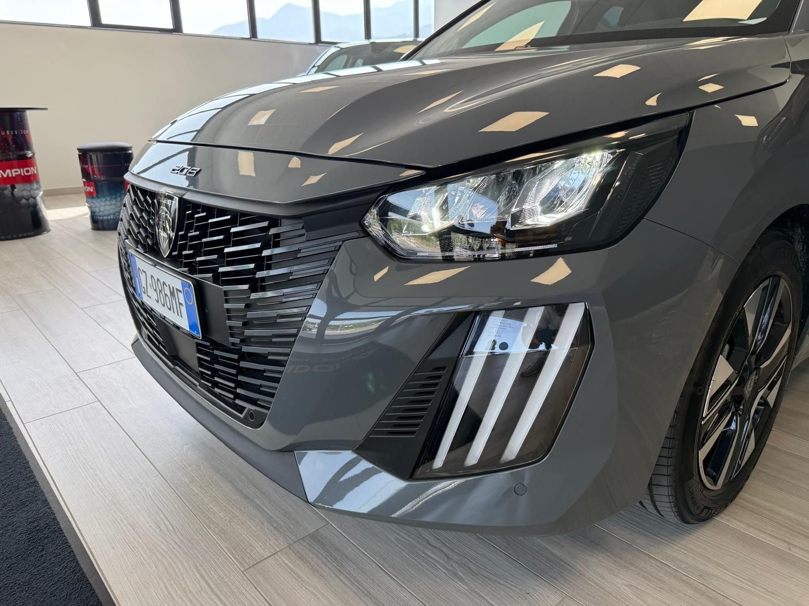 Peugeot 208  Allure 100