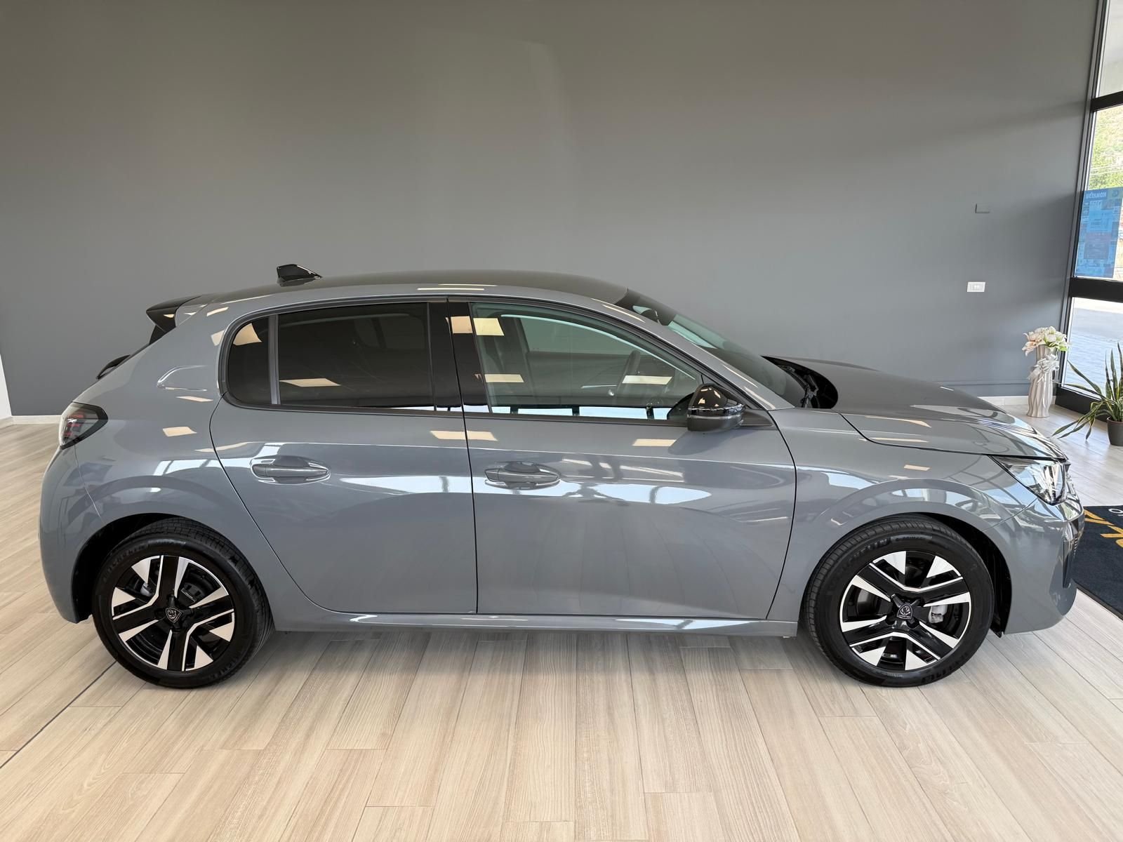 Peugeot 208  Allure 100
