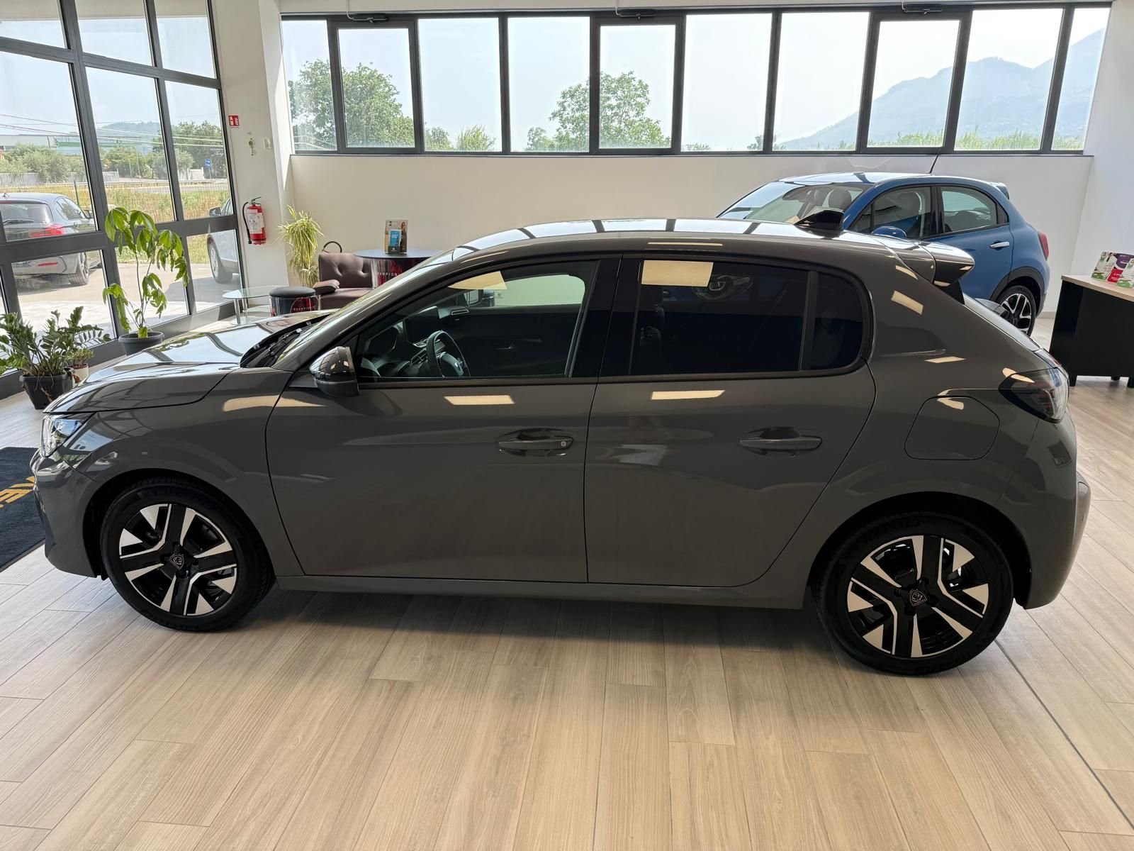 Peugeot 208  Allure 100