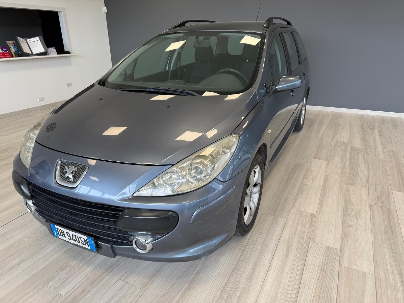 Peugeot 307  1.6 hdi