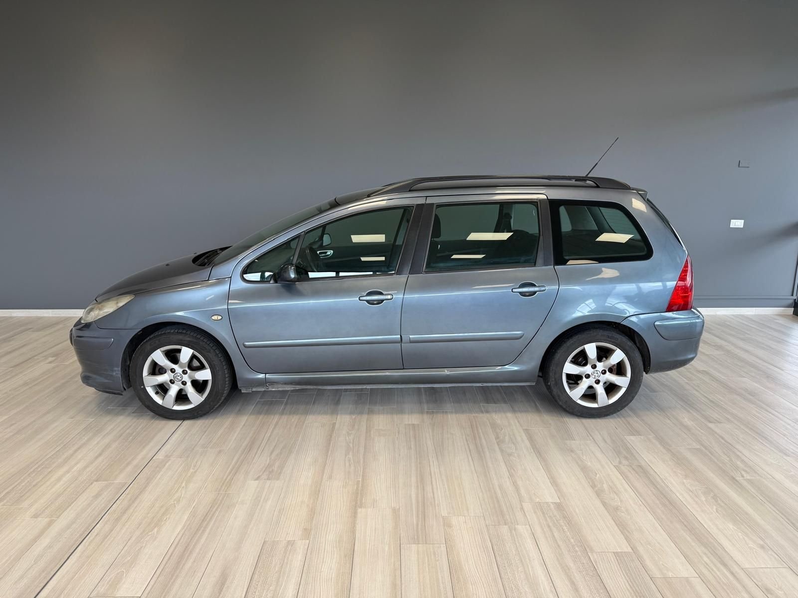 Peugeot 307  1.6 hdi