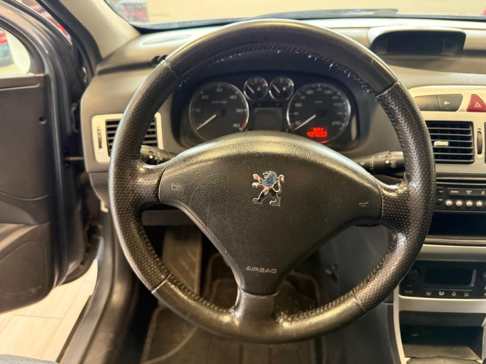 Peugeot 307  1.6 hdi