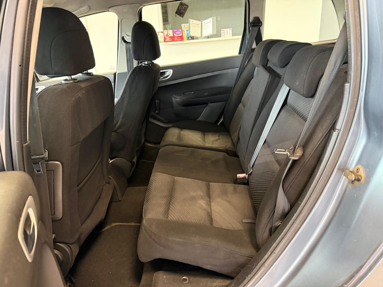 Peugeot 307  1.6 hdi
