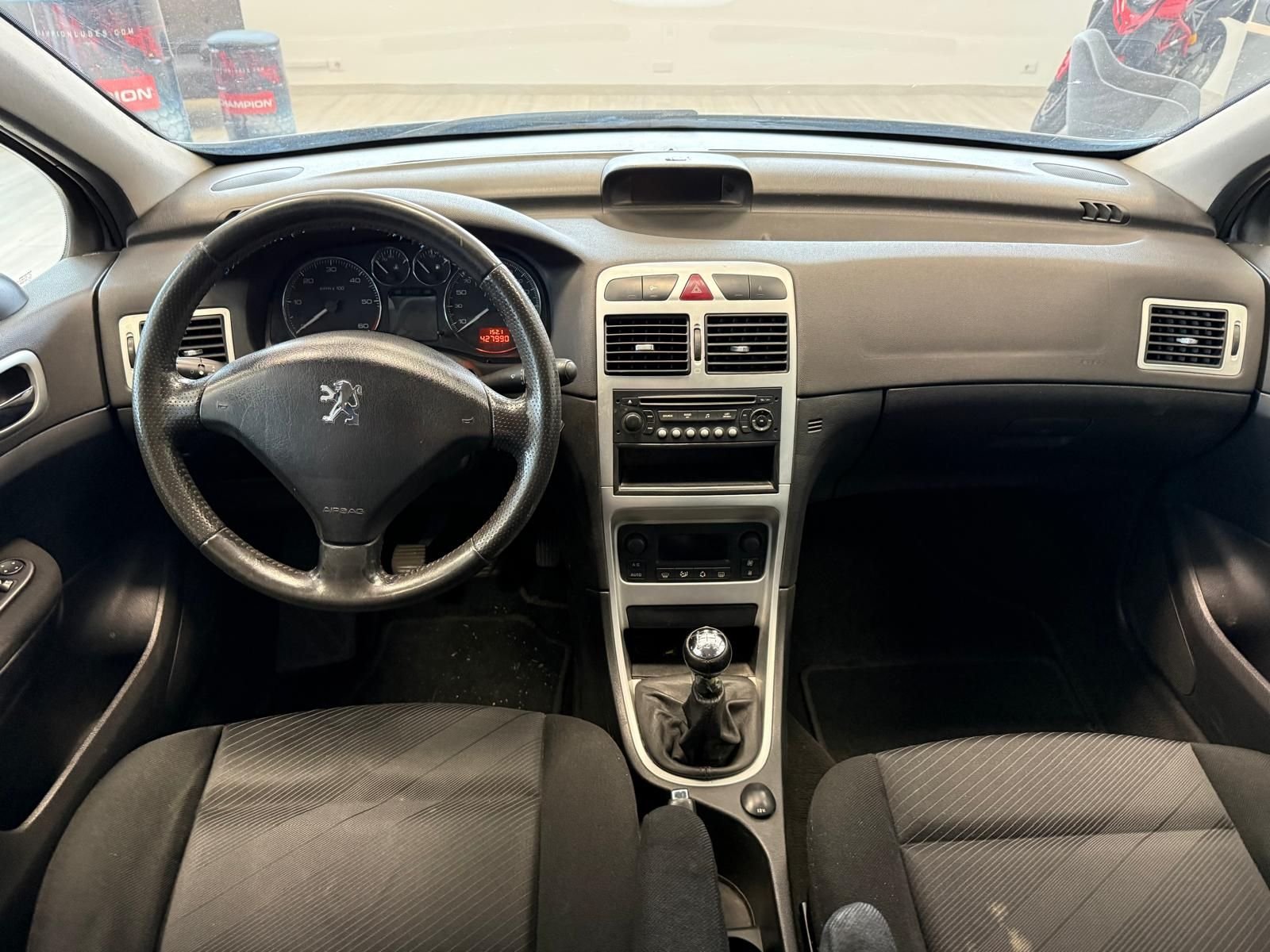 Peugeot 307  1.6 hdi