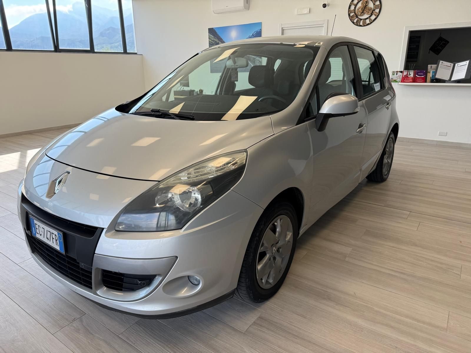 Renault   scenic x-mod Dynamique1.5 dci 110CV
