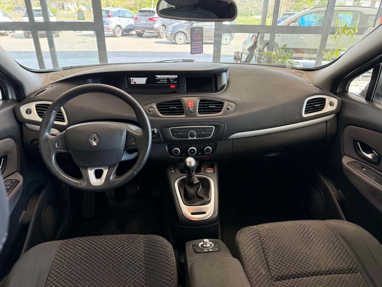 Renault   scenic x-mod Dynamique1.5 dci 110CV