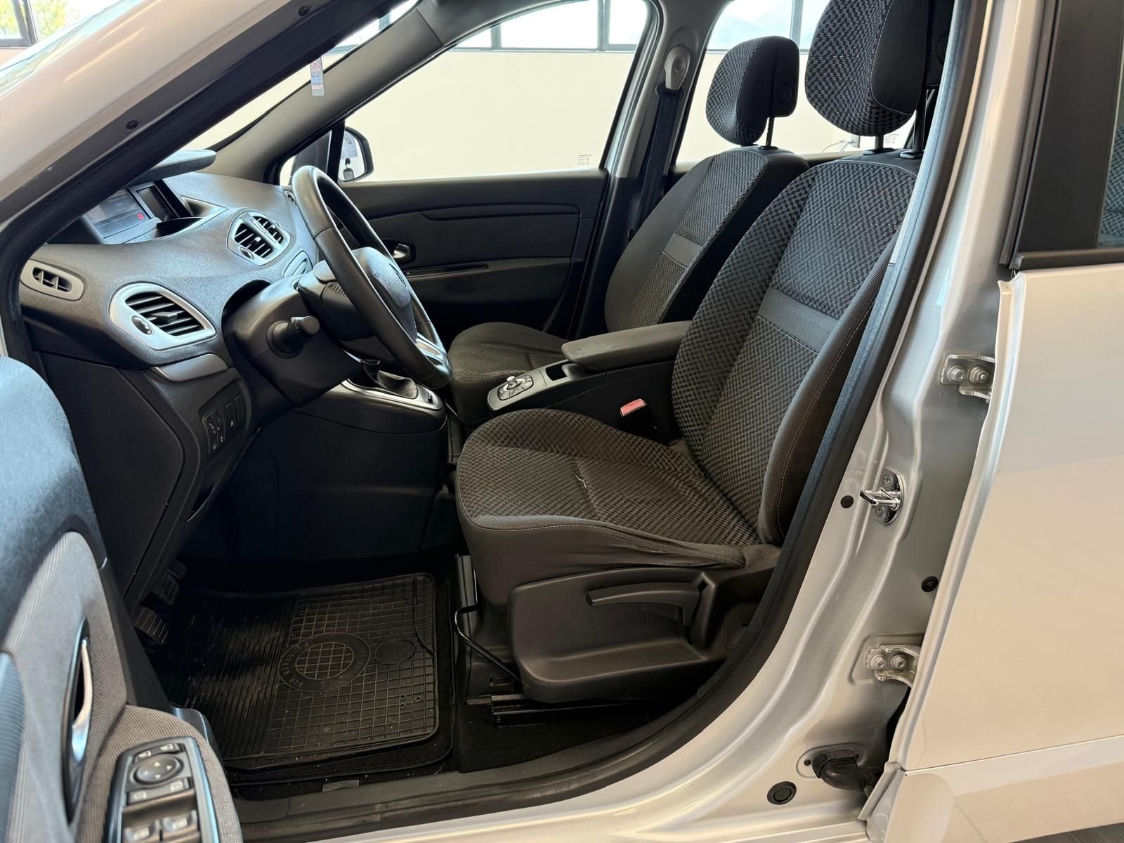 Renault   scenic x-mod Dynamique1.5 dci 110CV