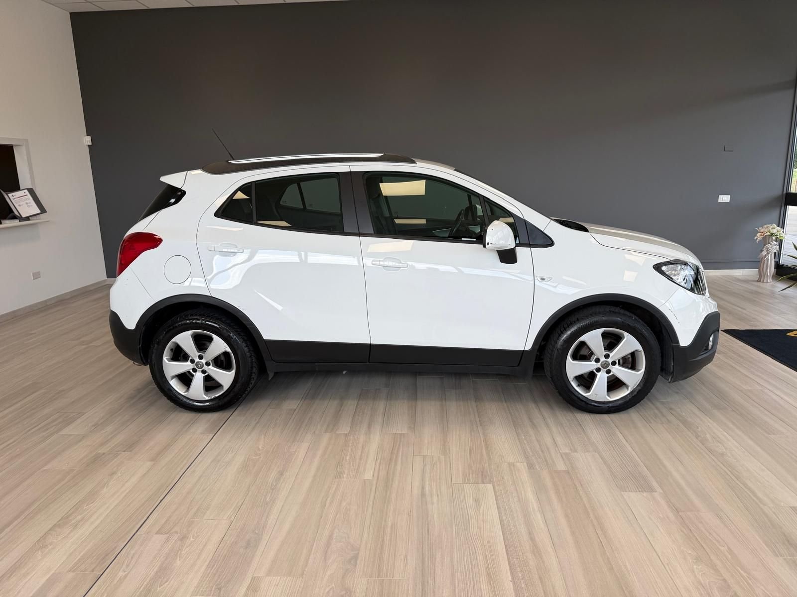 Opel Mokka  1.6 Gpl Cosmo B-color