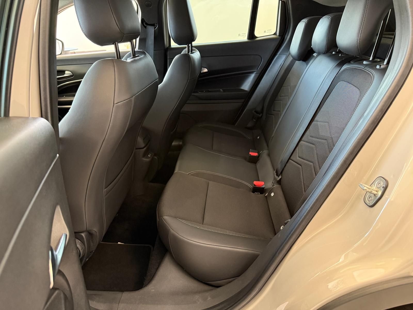 Jeep Avenger 1.2 Turbo 100 CV Summit Pari al nuovo